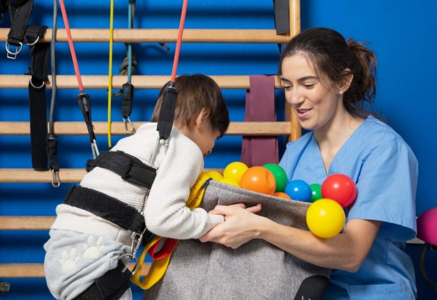 Çocuklar için Pediatrik Fizik Tedavi